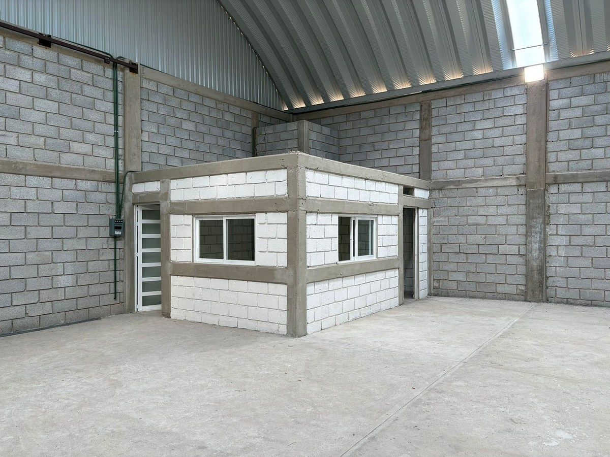 Commercial Storage Unit in Los Ángeles, Corregidora, photo 9 of 18