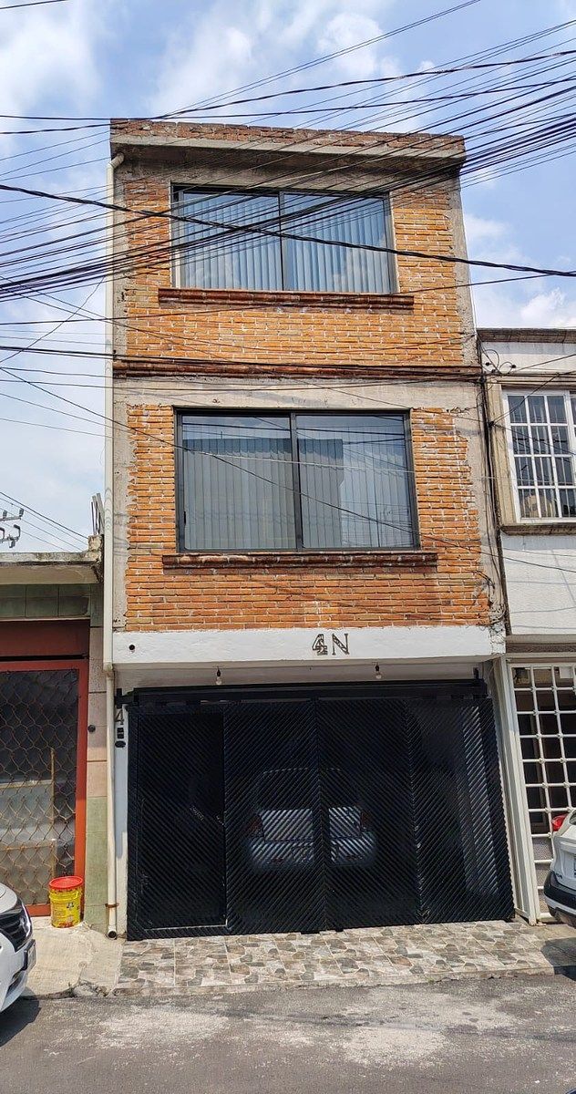 Venta en circuito de Oro, Fraccionamiento del moral, Iztapalapa, CDMX, foto 1 de 22