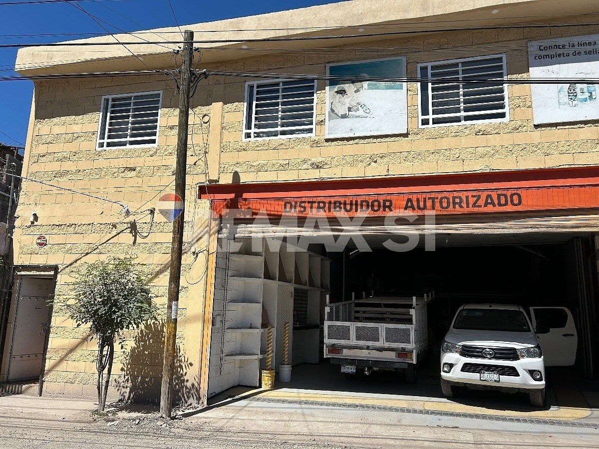 Commercial Storage Unit in La Piedad, Querétaro, photo 2 of 12