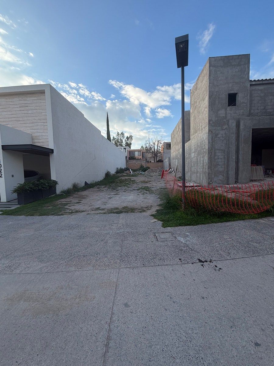 Terreno en venta Villantigua, foto 1 de 4