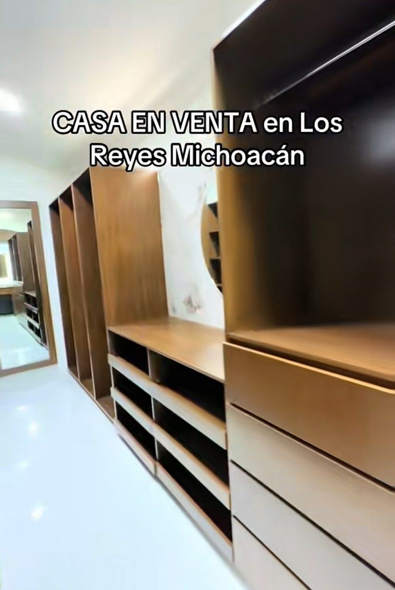 House in San Gabriel II, Los Reyes, photo 9 of 9