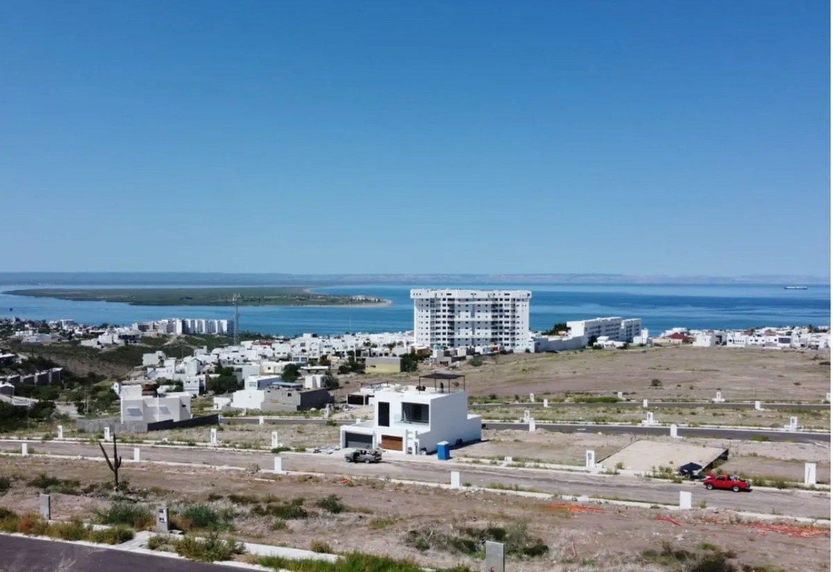 Terreno en privada  con vista a la Bahía paseos del cortes, foto 1 de 2