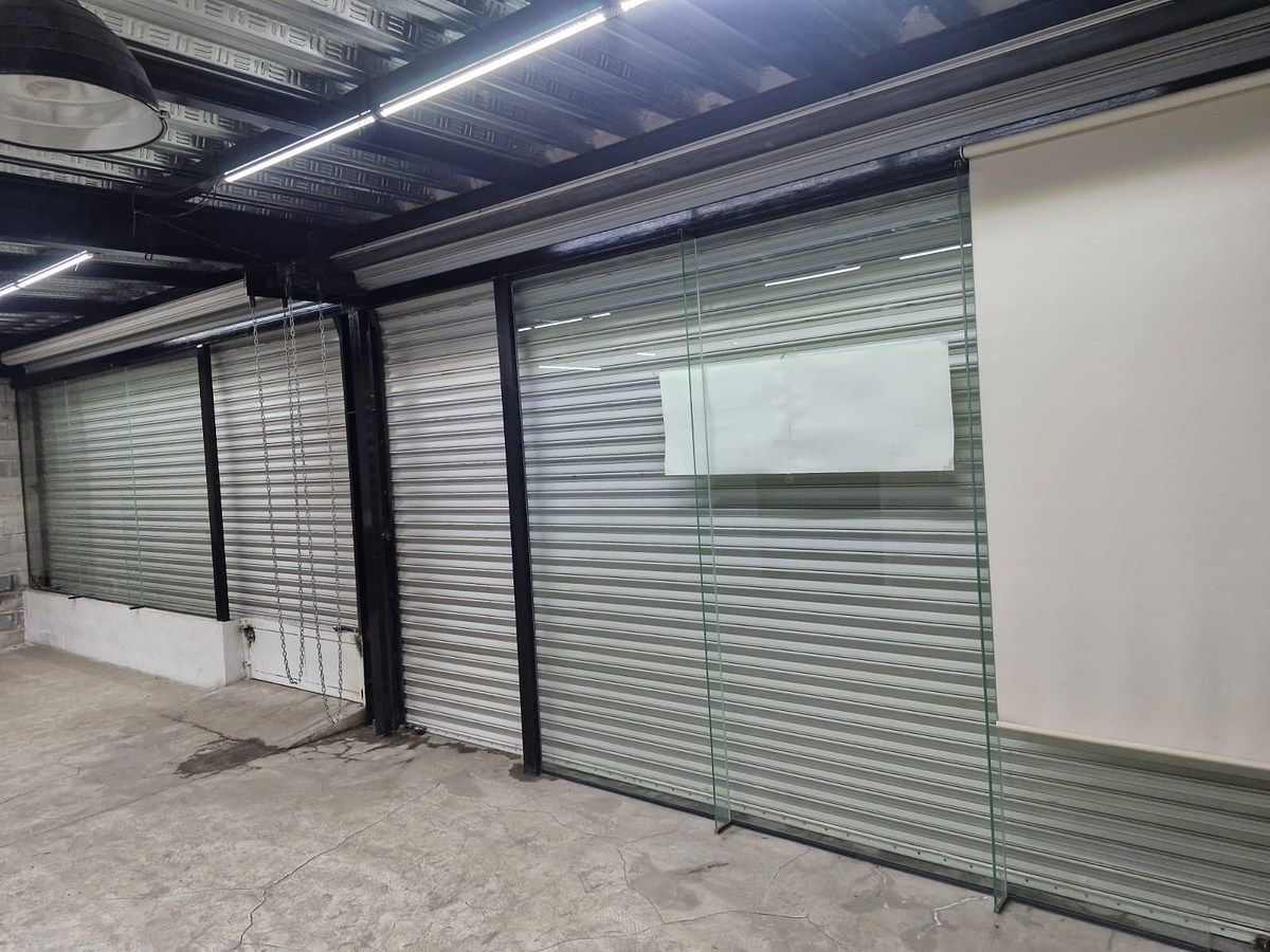 LOCAL + NAVE COMERCIAL EN RENTA, foto 1 de 9