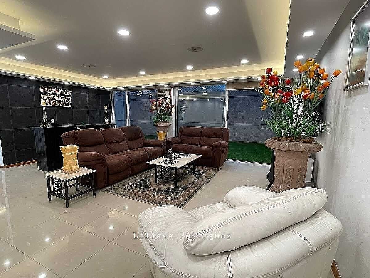 DEPARTAMENTO EN VENTA EN PLANTA BAJA CON JARDÍN PRIVADO, foto 1 de 31