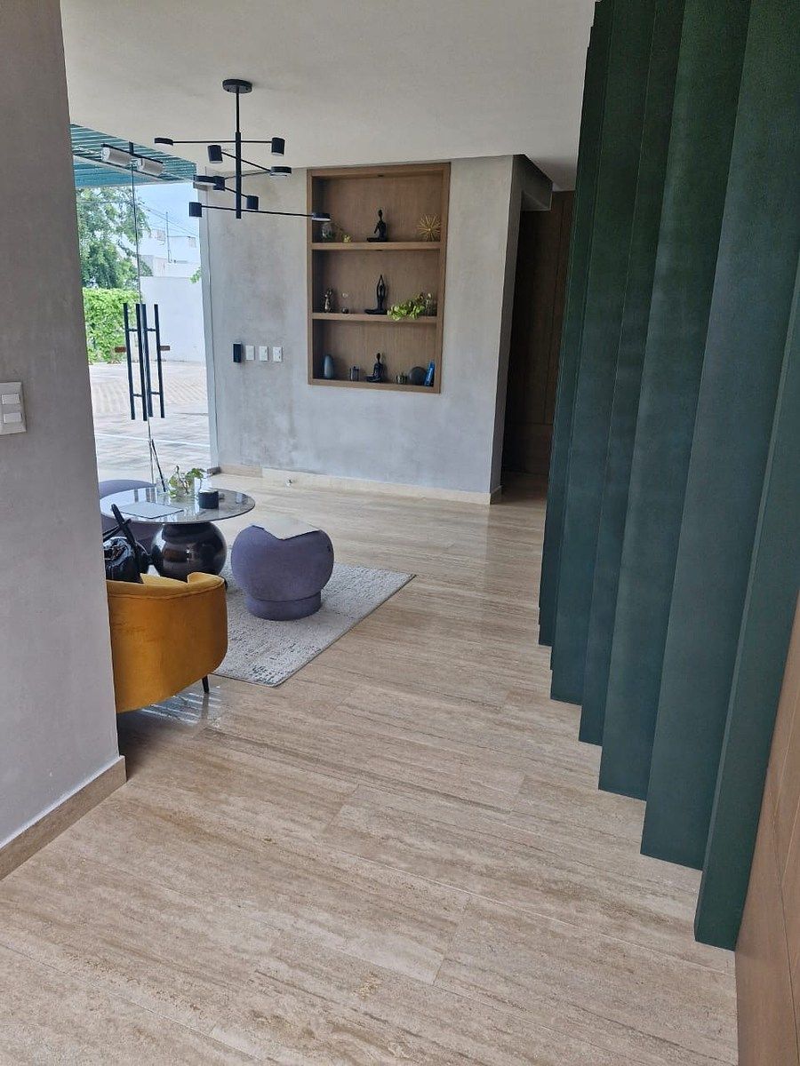 New apartment for rent in Montebello, photo 1 of 10
