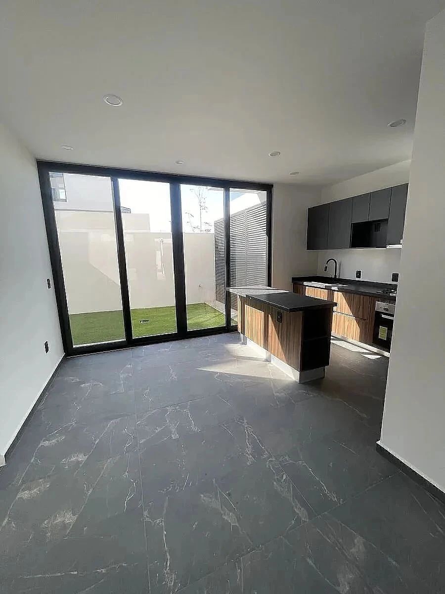 Tu Nuevo Hogar en Real de Valdepeñas con Roof, foto 1 de 33