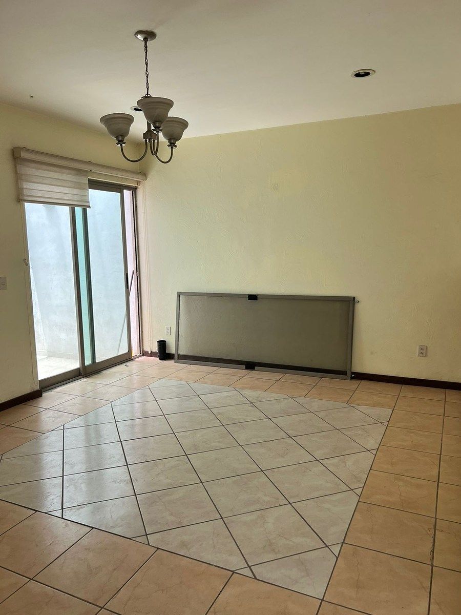 Casa en condominio en Jardín Real, Zapopan, foto 3 de 6