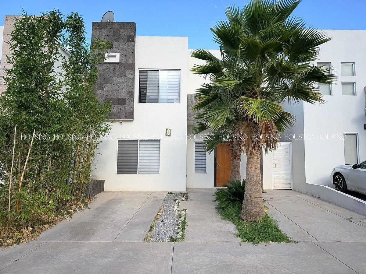 CASA EN VENTA ZONA REJON FRENTE A ALSUPER, foto 1 de 14