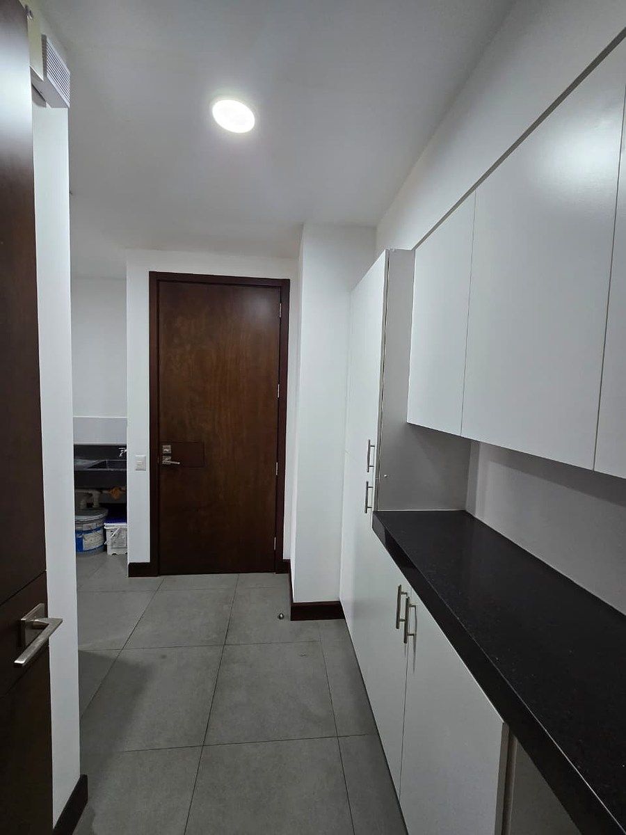 APARTAMENTO EN VENTA O RENTA , ZONA 14 - Image 4