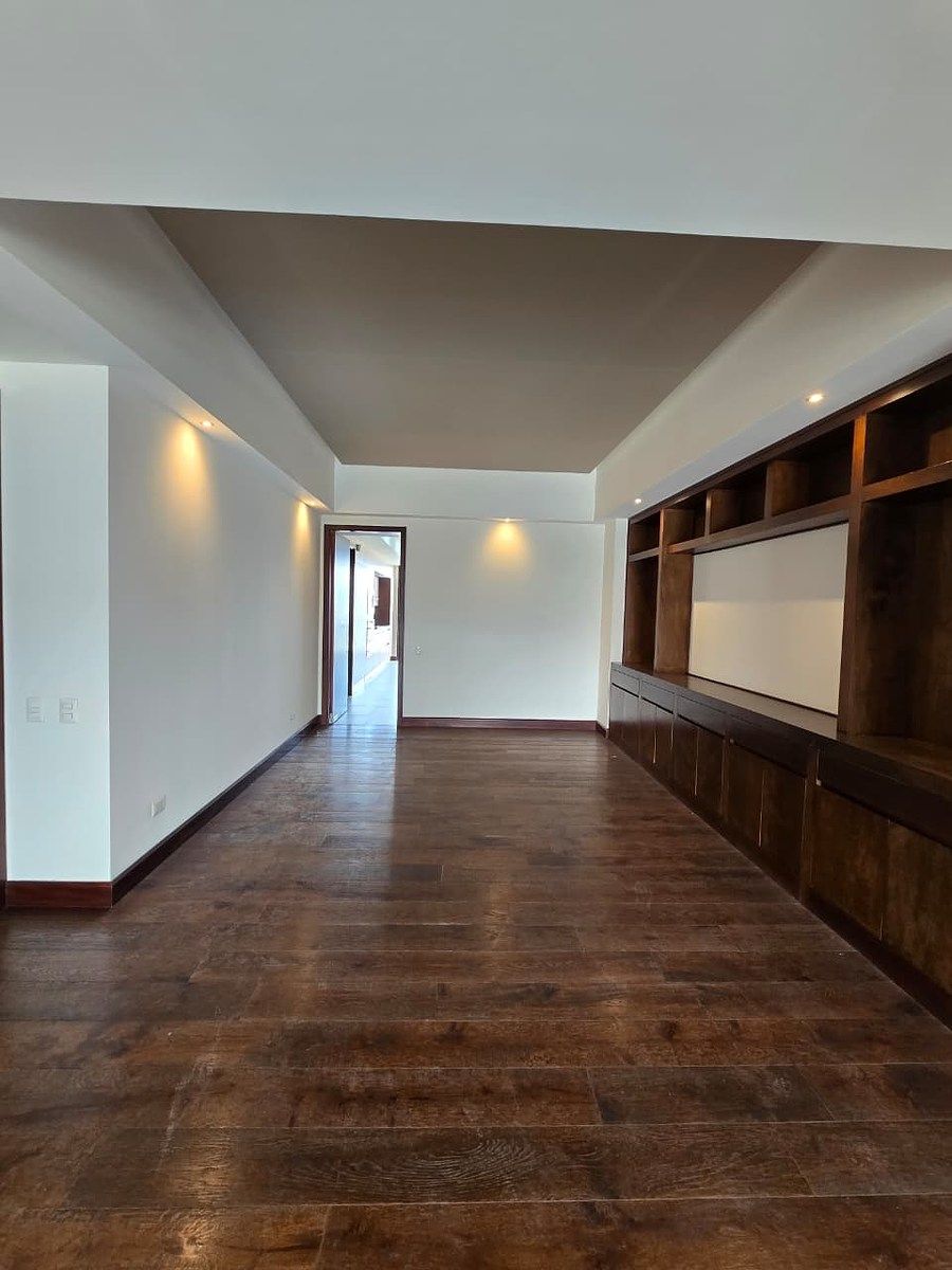 Apartamento en Zona 14, Guatemala, foto 11 de 26