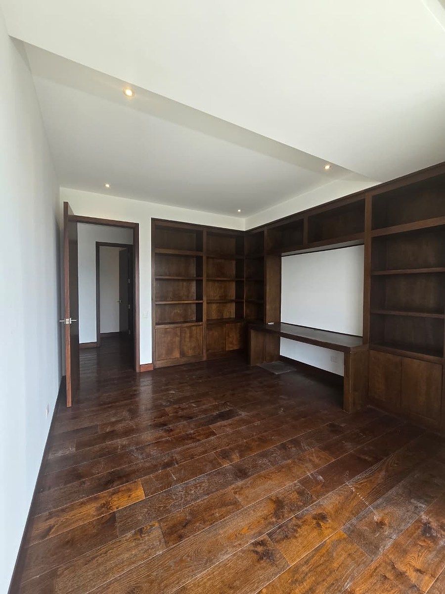 Apartamento en Zona 14, Guatemala, foto 14 de 26