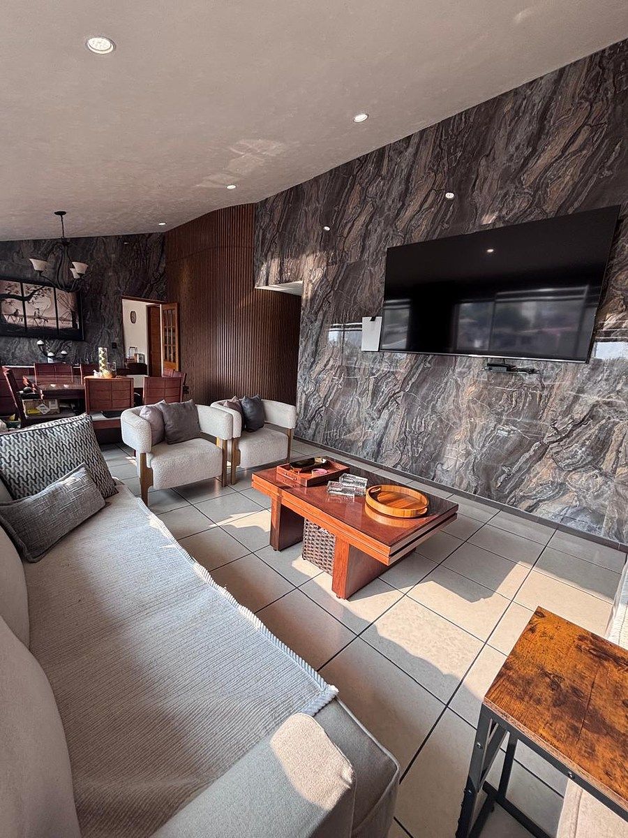 PH Remodelado en Venta, photo 1 of 13