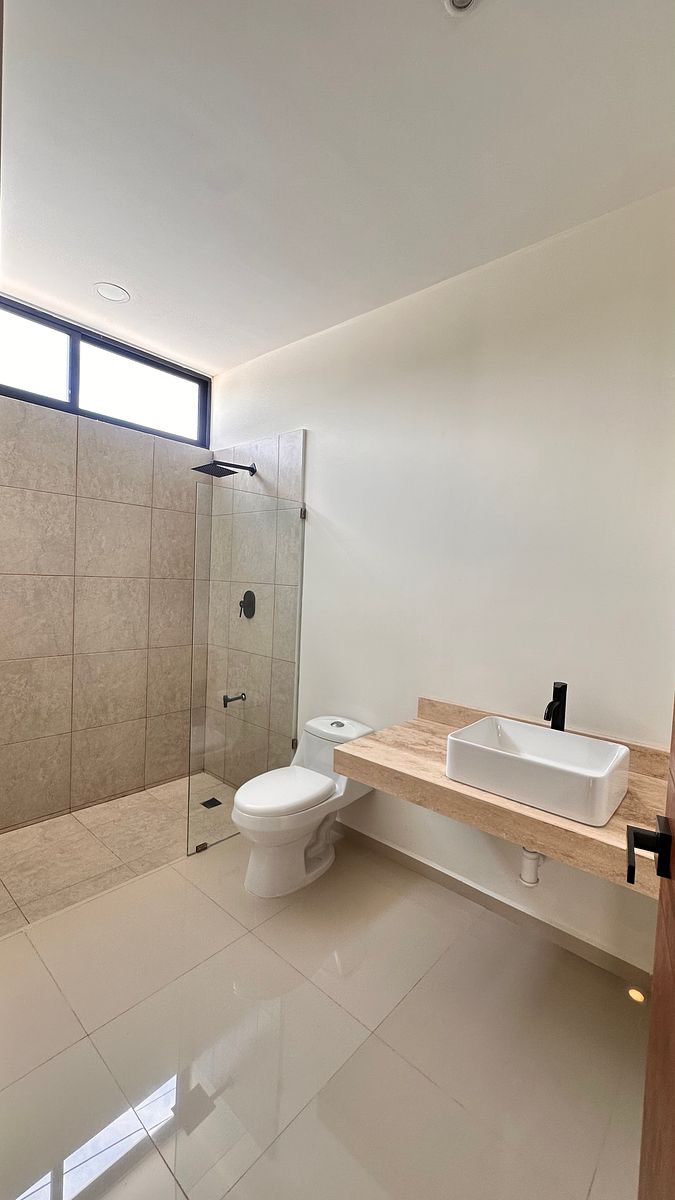 Baño Recámara Principal, foto 7 de 15