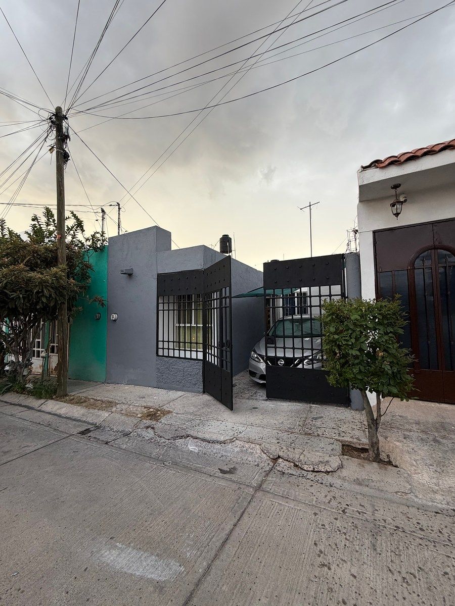 House in Colinas de Oriente, Aguascalientes, photo 2 of 12
