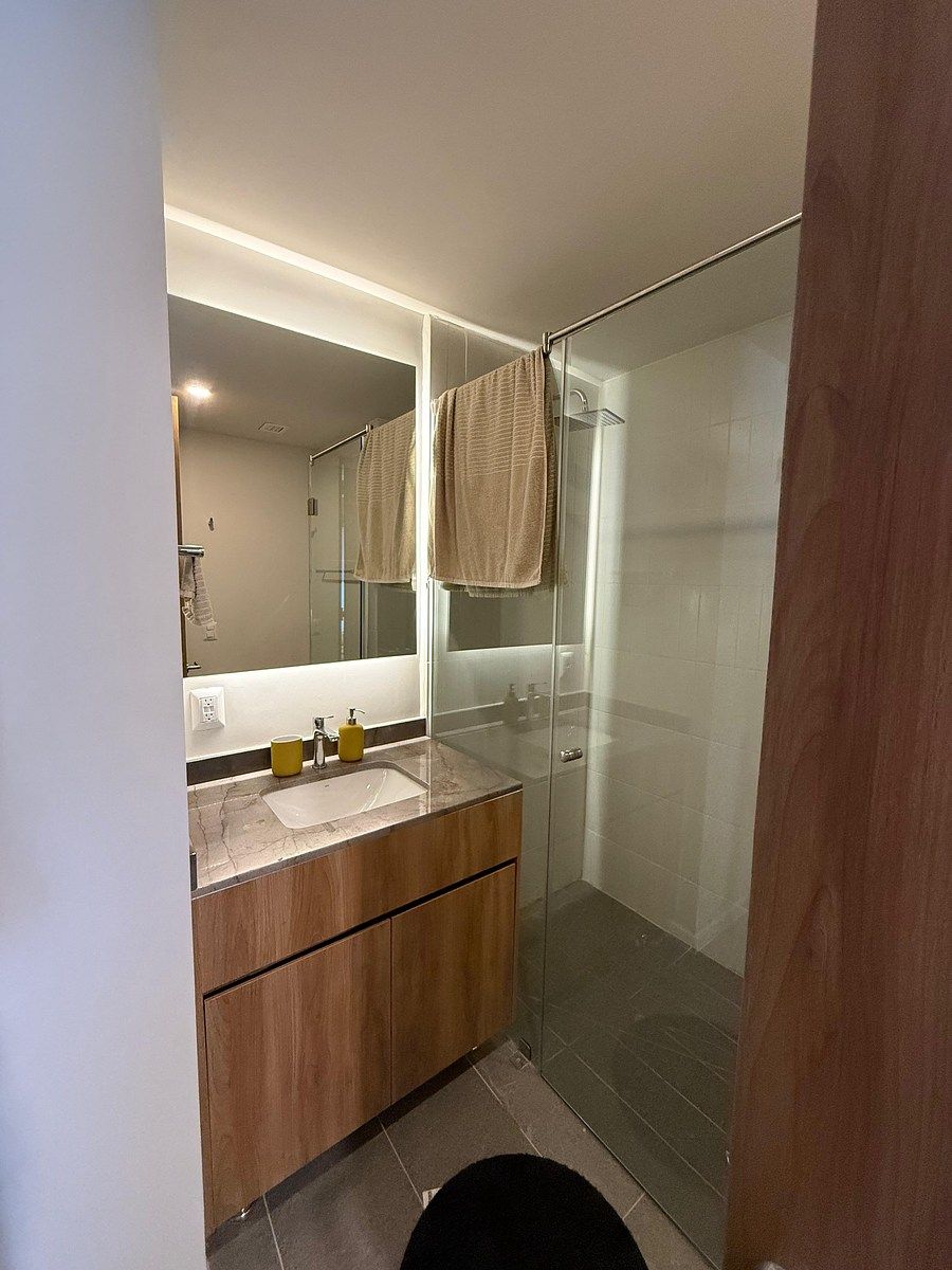 Baño principal, foto 8 de 21