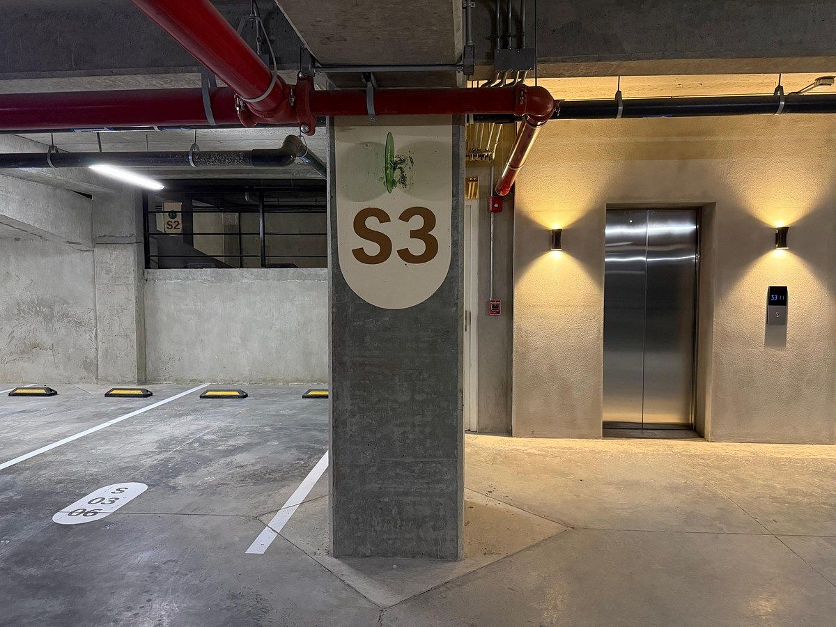 Estacionamiento, foto 21 de 21