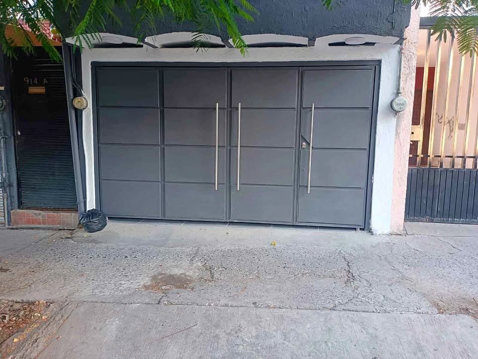 Casa duplex en venta por el Hospital Civil, Guadalajara, foto 1 de 19