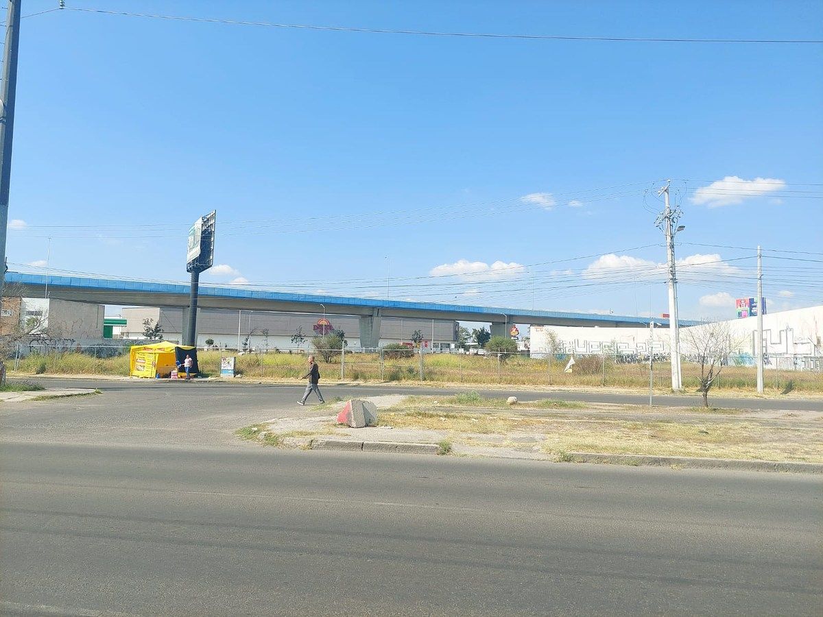 Commercial Lot in Puerta del Sol II, Querétaro, photo 6 of 10