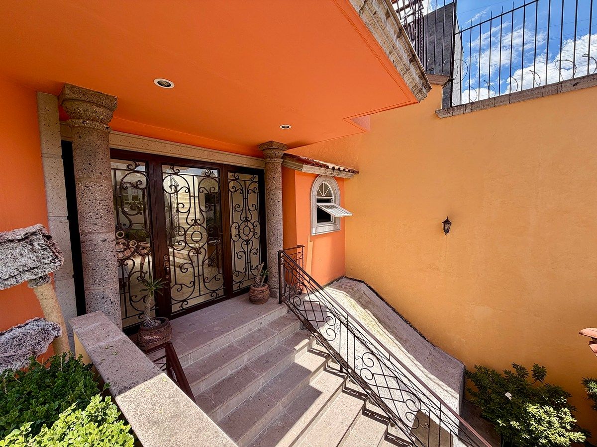 Casa em Bosque de las Lomas, Miguel Hidalgo, foto 2 de 42
