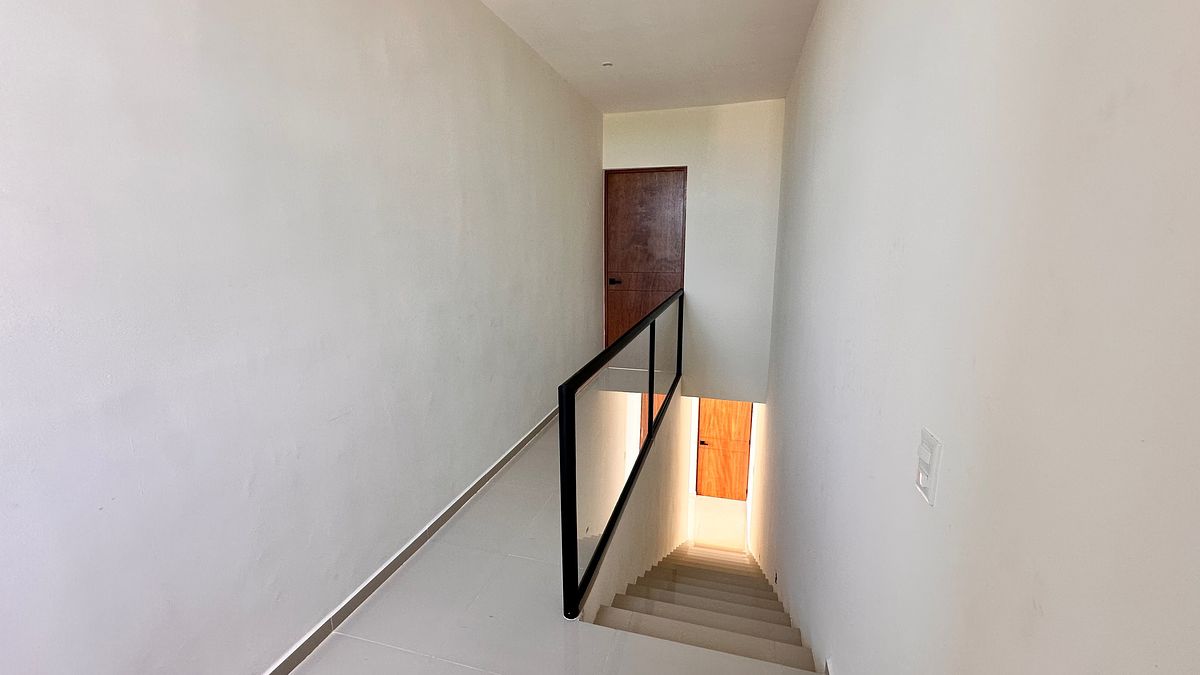 Escalera, foto 7 de 18