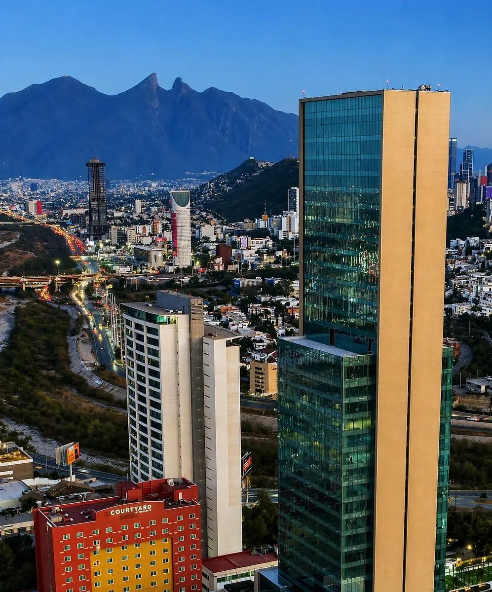 RENTA DE OFICINA EN TORRE HELICE, SAN JERONIMO, MTY,NL., foto 1 de 12
