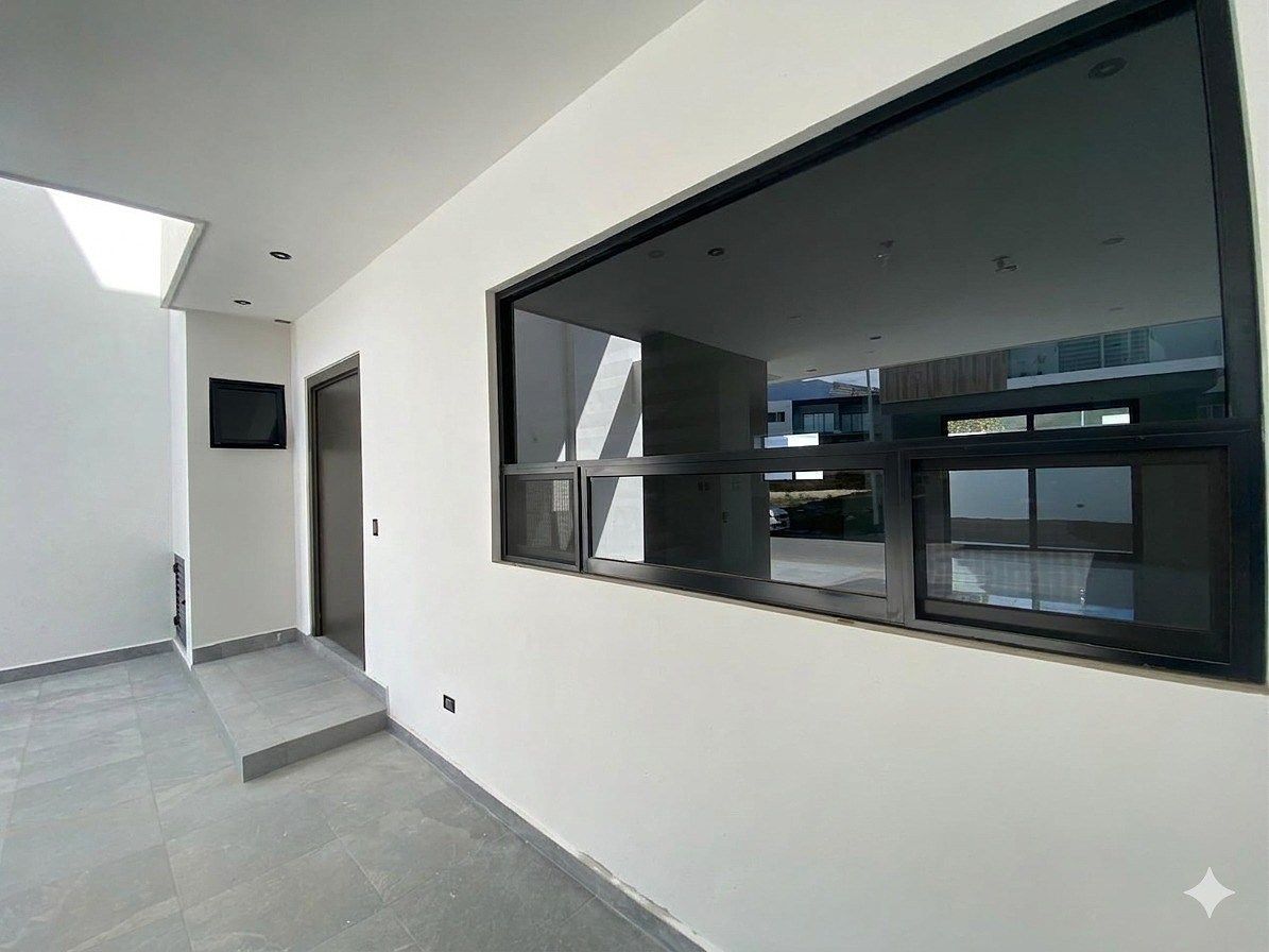Casa em Amorada Privada Residencial, Santiago, foto 2 de 28