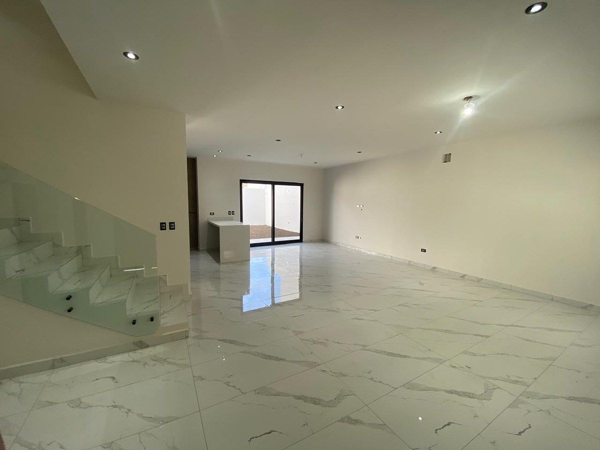 Casa em Amorada Privada Residencial, Santiago, foto 5 de 28