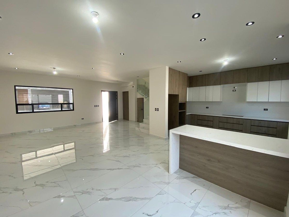 Casa em Amorada Privada Residencial, Santiago, foto 8 de 28