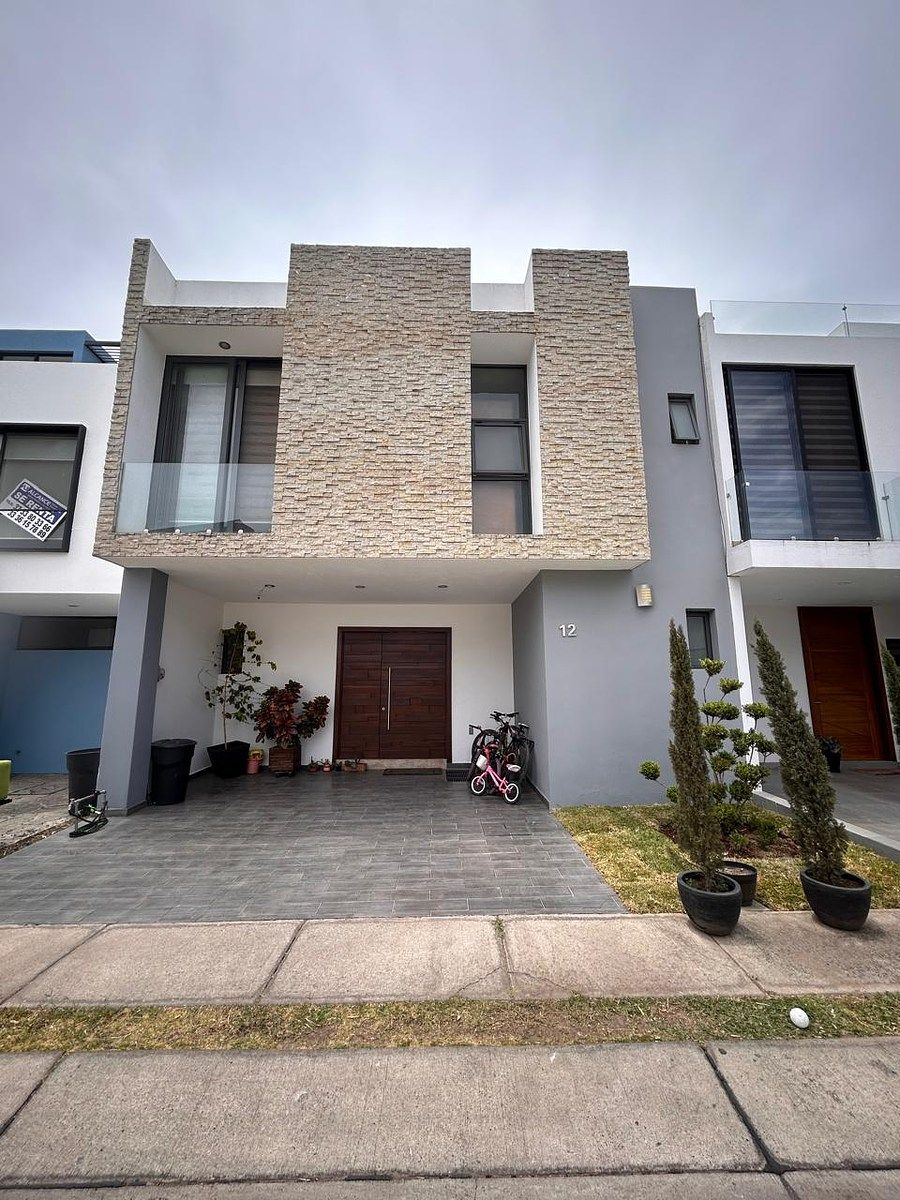 House for Rent Santillana, Zona Real, Solares, photo 1 of 40