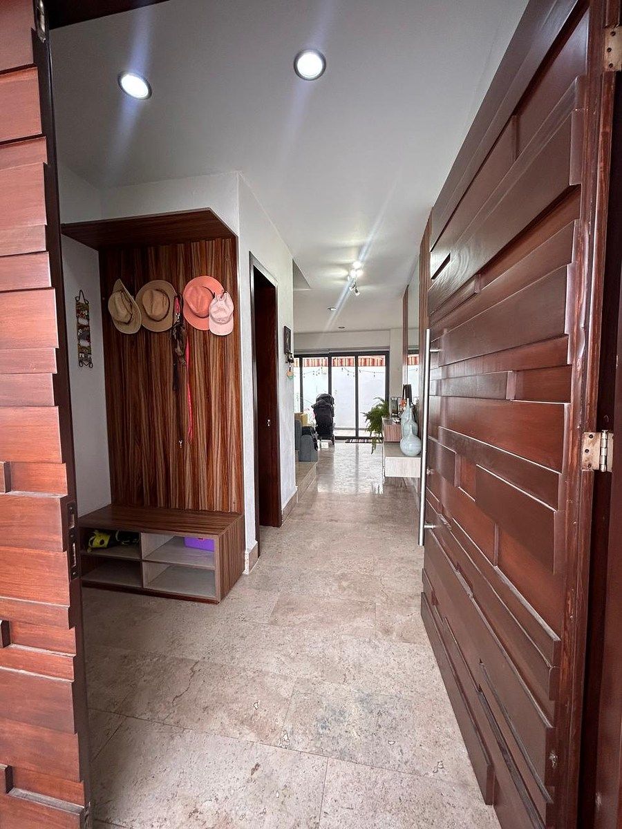 House in Santillana Parque Residencial, Zapopan, photo 2 of 40