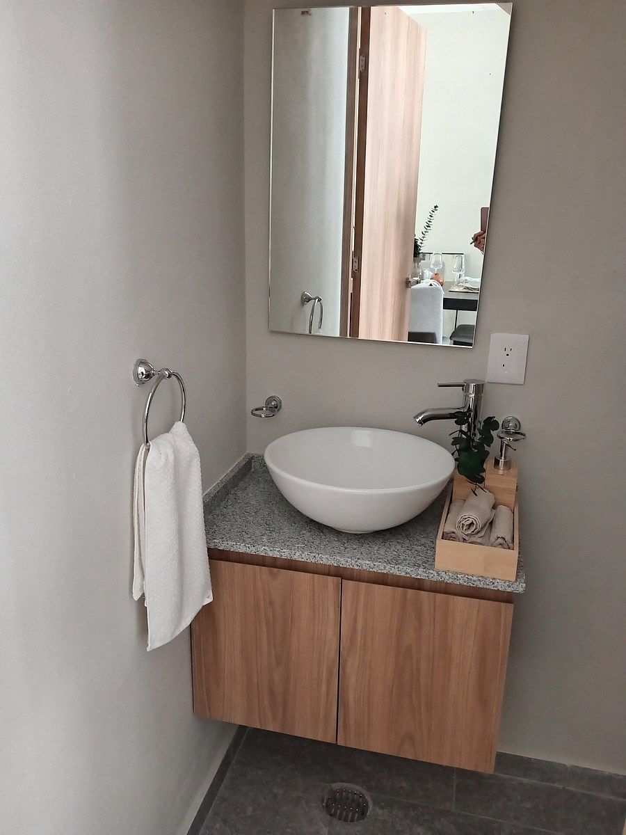 Baño visitas, foto 11 de 36
