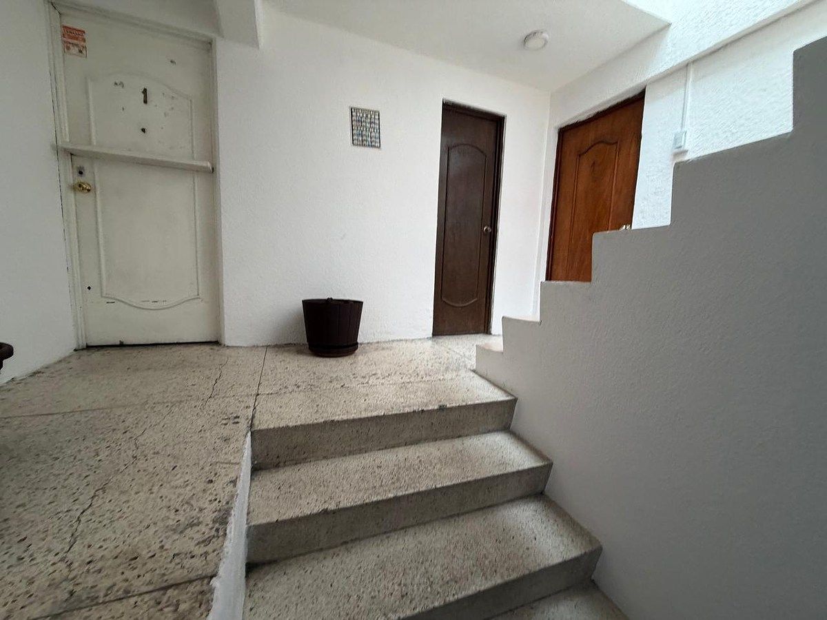 Building in Santa Clara, Toluca, photo 2 of 16