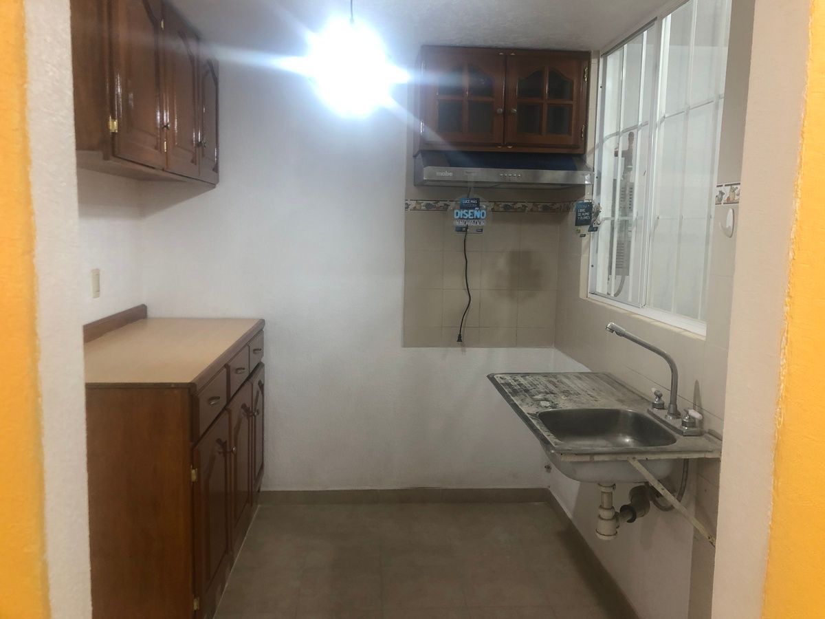 Casa en Villa de las Flores 2a Sección (Unidad Coacalco), Coacalco de Berriozábal, foto 5 de 20