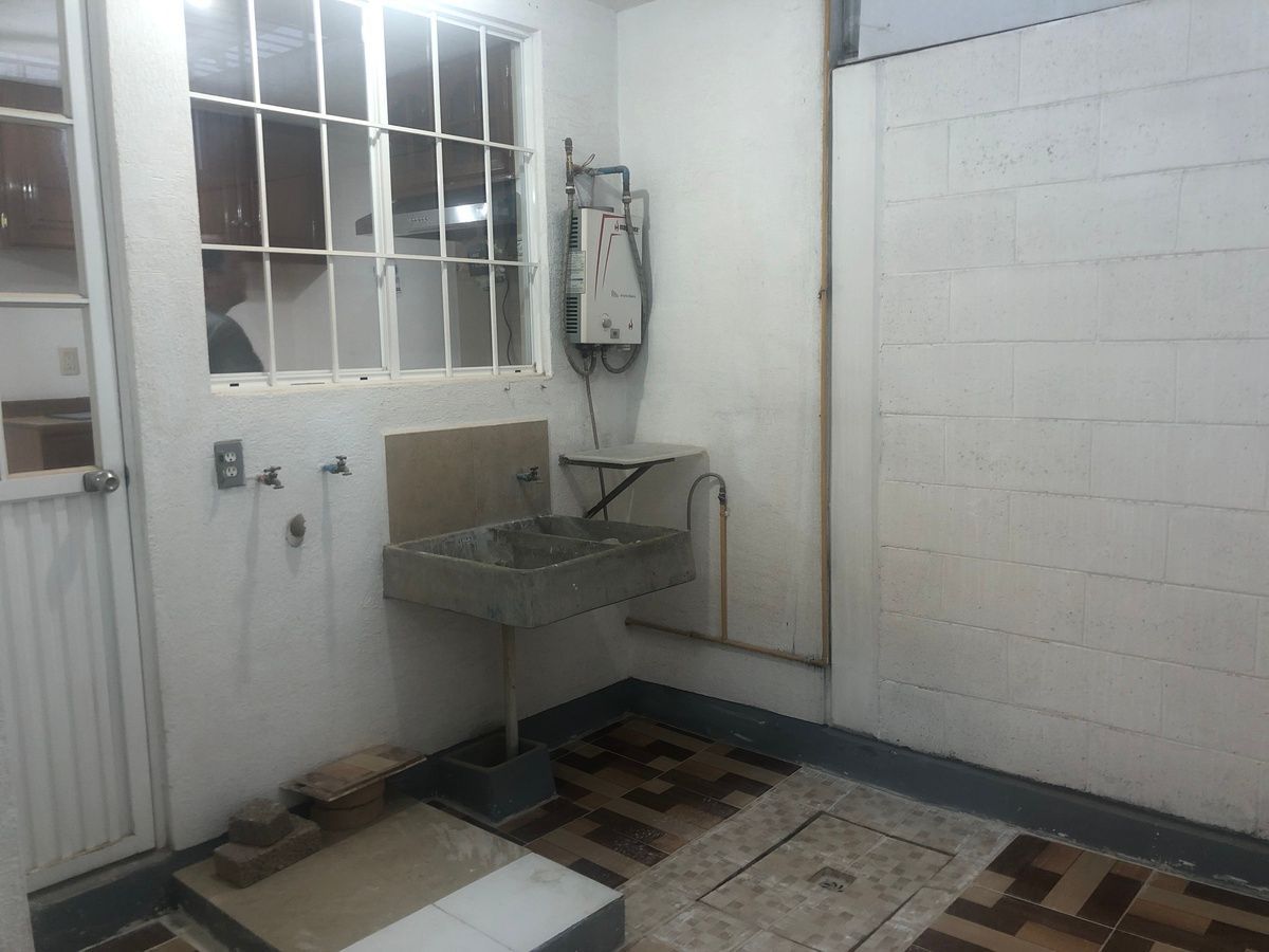 Casa en Villa de las Flores 2a Sección (Unidad Coacalco), Coacalco de Berriozábal, foto 7 de 20