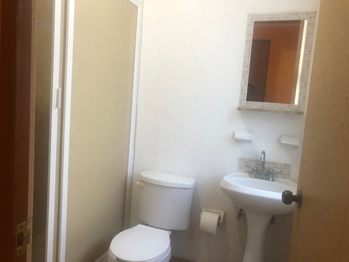 Casa en Villa de las Flores 2a Sección (Unidad Coacalco), Coacalco de Berriozábal, foto 8 de 20