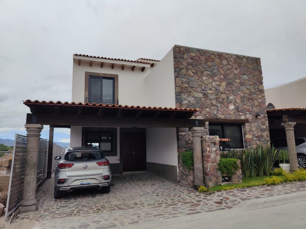 Casa De Dos Pisos En Renta En Residencial Magnolias, foto 1 de 18