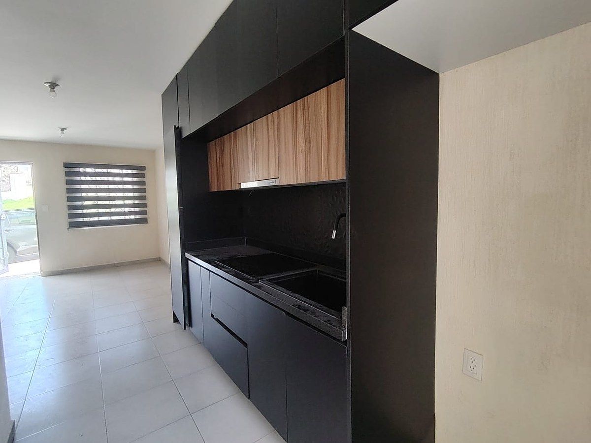 Casa em condomínio fechado em Residencial Alta California, Tlajomulco de Zúñiga, foto 4 de 18