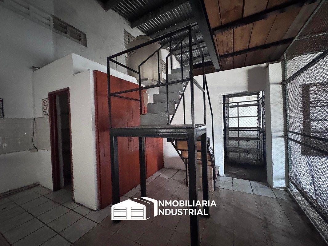 Bodega comercial en Cholul, Mérida, foto 5 de 18