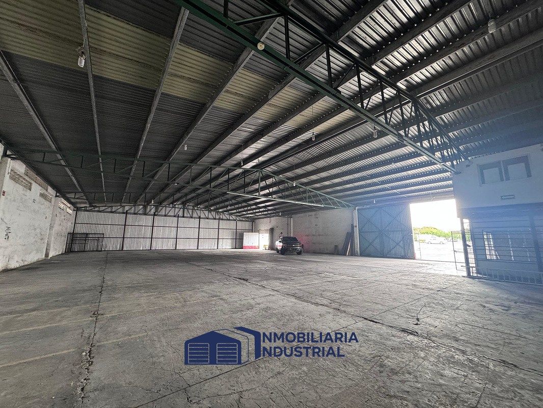 Bodega comercial en Cholul, Mérida, foto 3 de 18