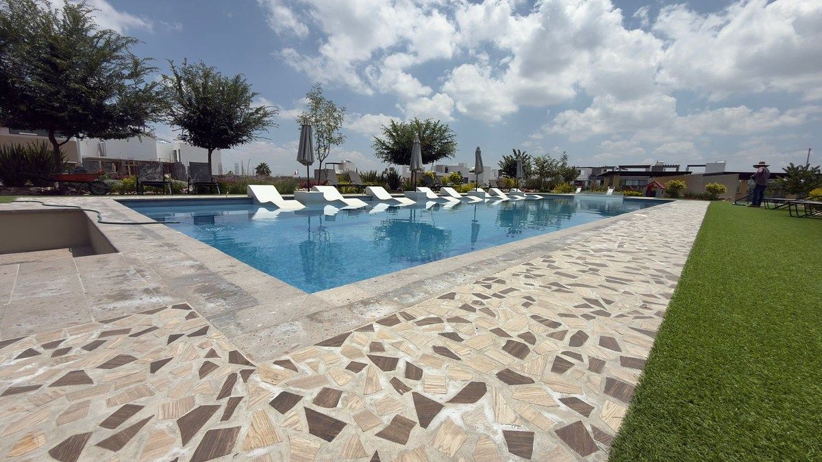 House in Gated Community in Fraccionamiento Arroyo del Bosque, Jesús María, photo 3 of 36