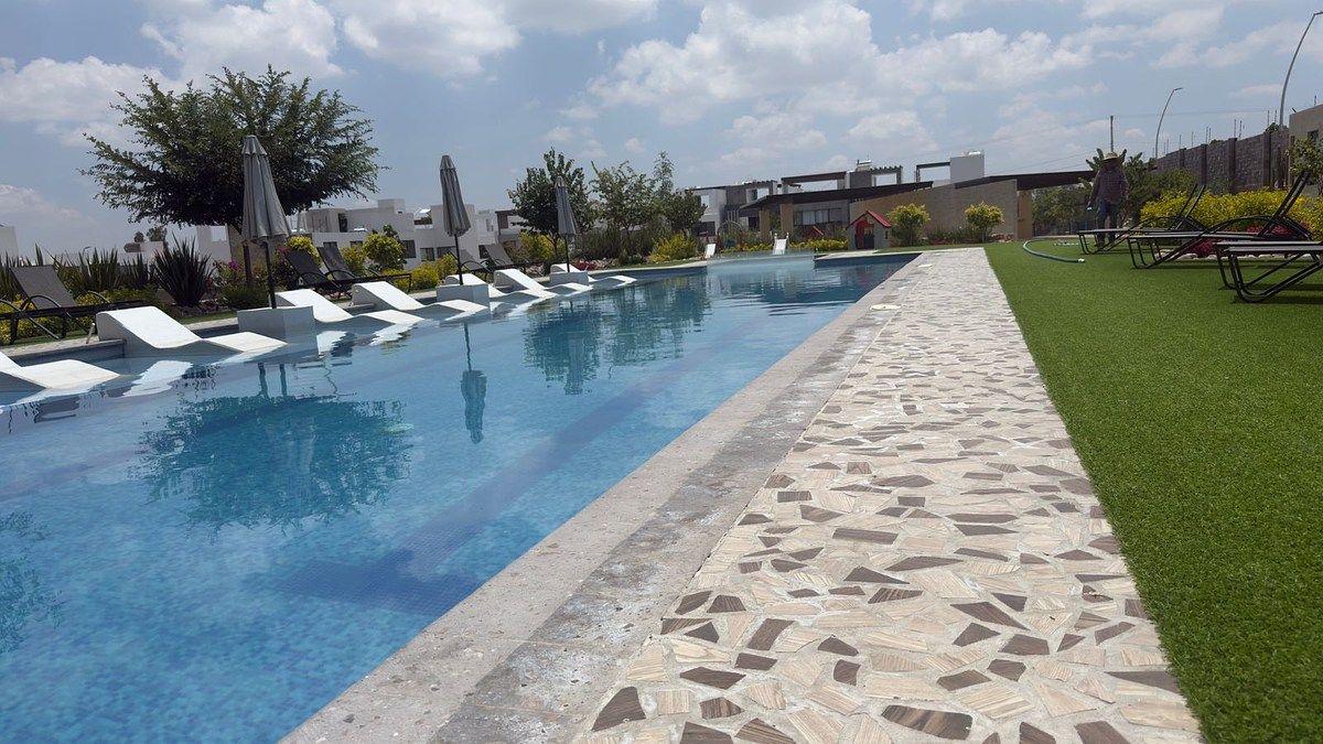 House in Gated Community in Fraccionamiento Arroyo del Bosque, Jesús María, photo 2 of 36