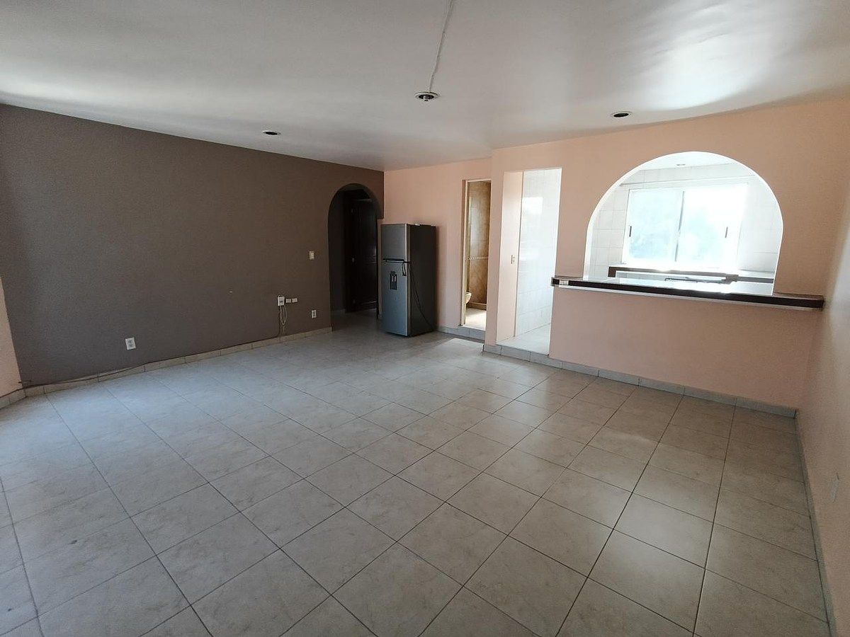 Apartment in Moctezuma 2a Sección, Venustiano Carranza, photo 2 of 13