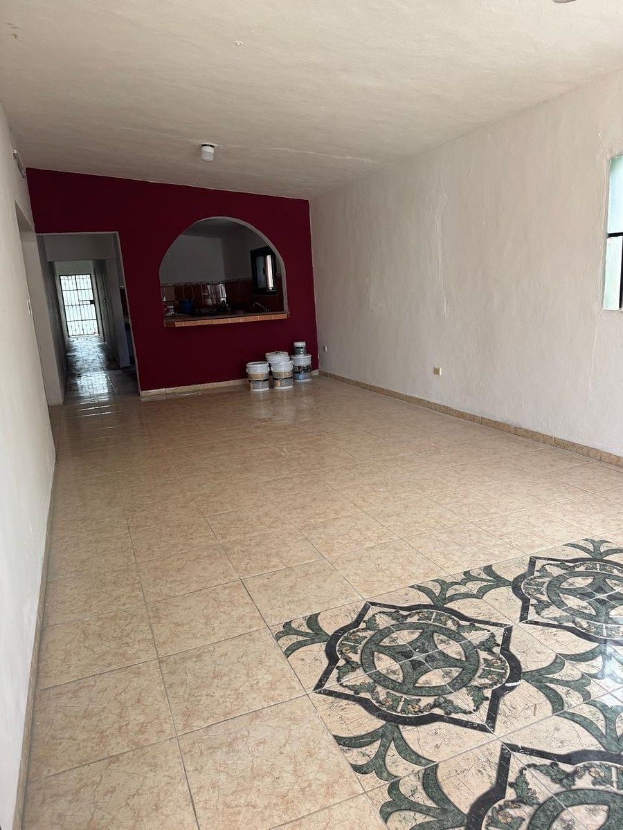 Casa en venta con auto incluido en Delio Moreno Cantón, foto 1 de 24