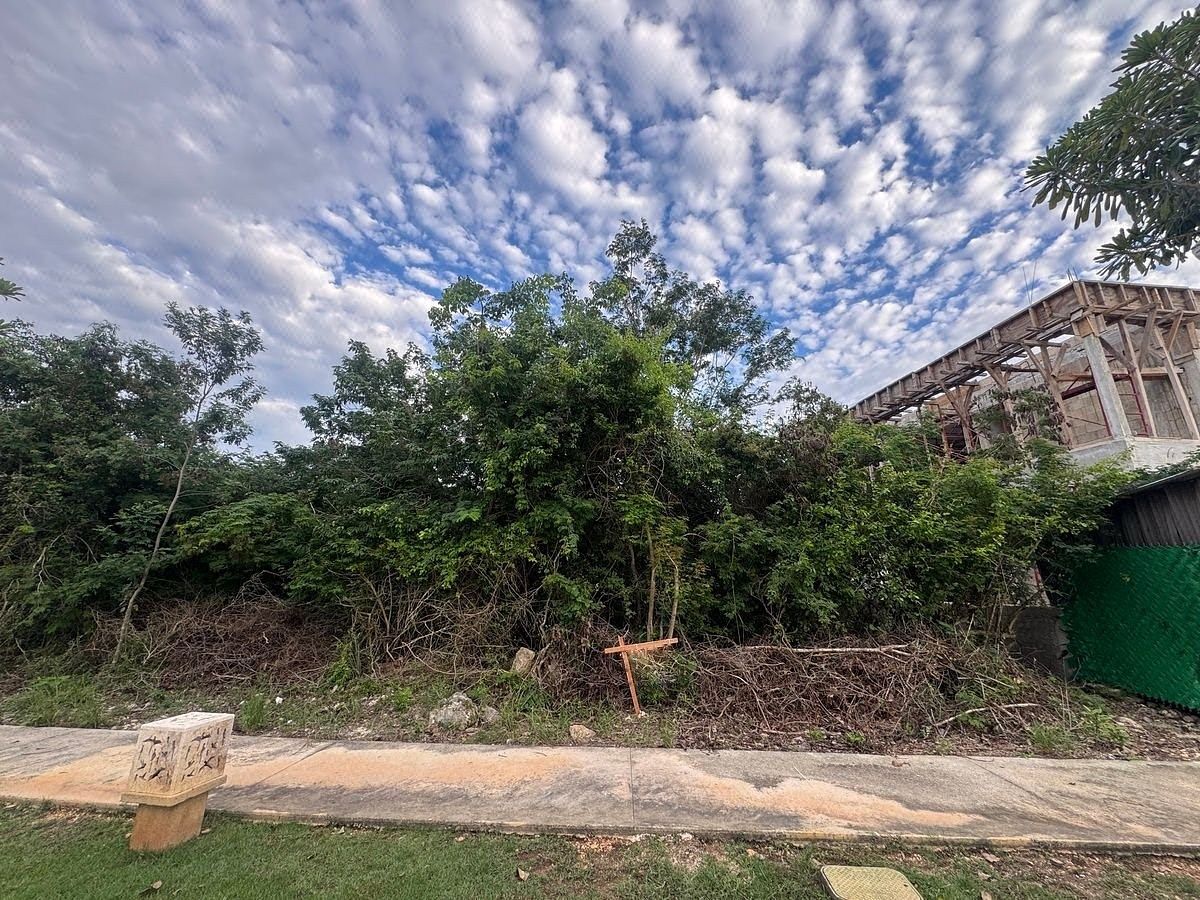 Lot in Yucatán Country Club, Mérida, photo 4 of 21