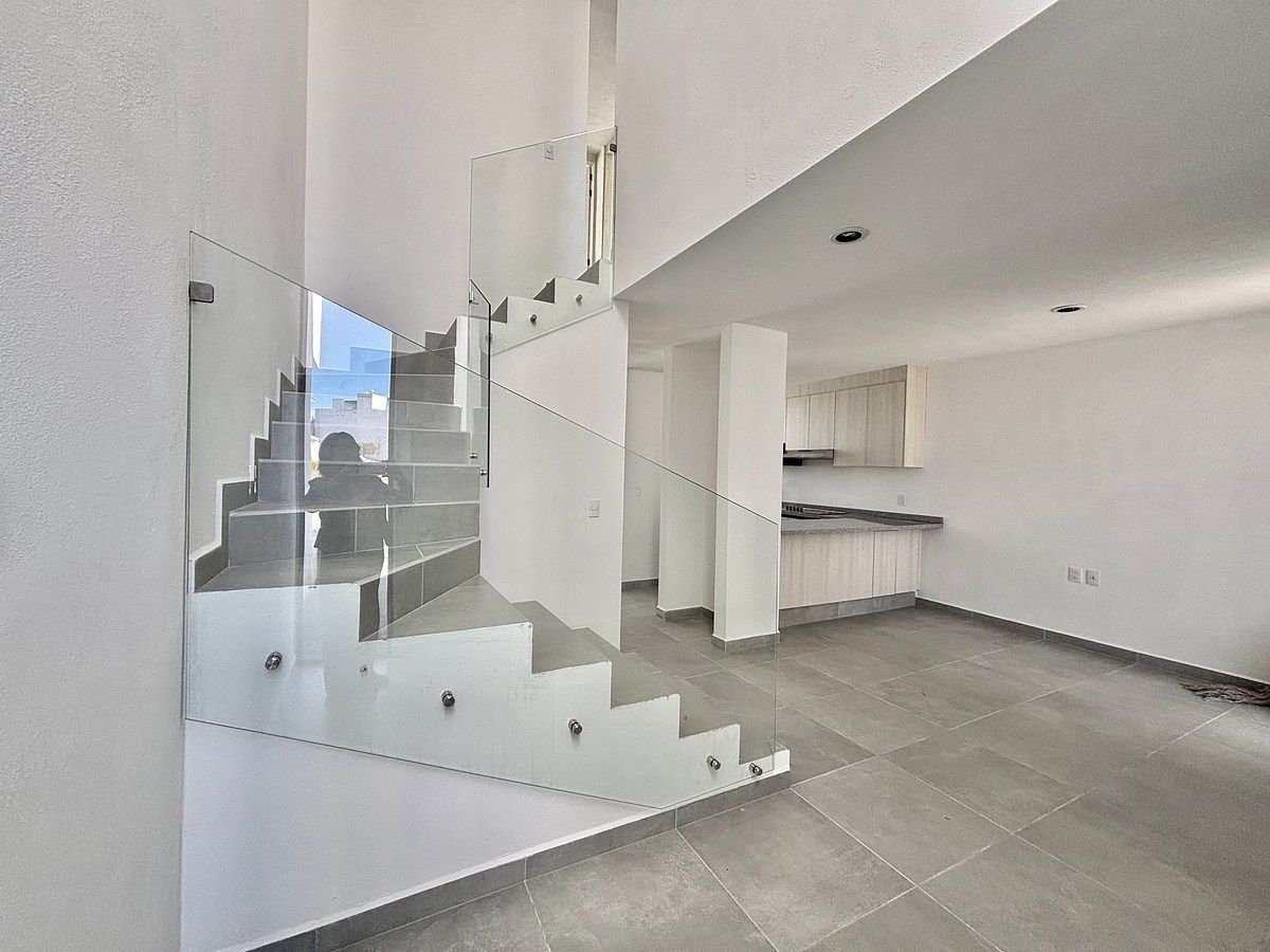OPORTUNIDAD !CASA  EN VENTA  4 RECAMARAS CIUDAD MADERAS MARQUÉS , QRO., foto 1 de 37