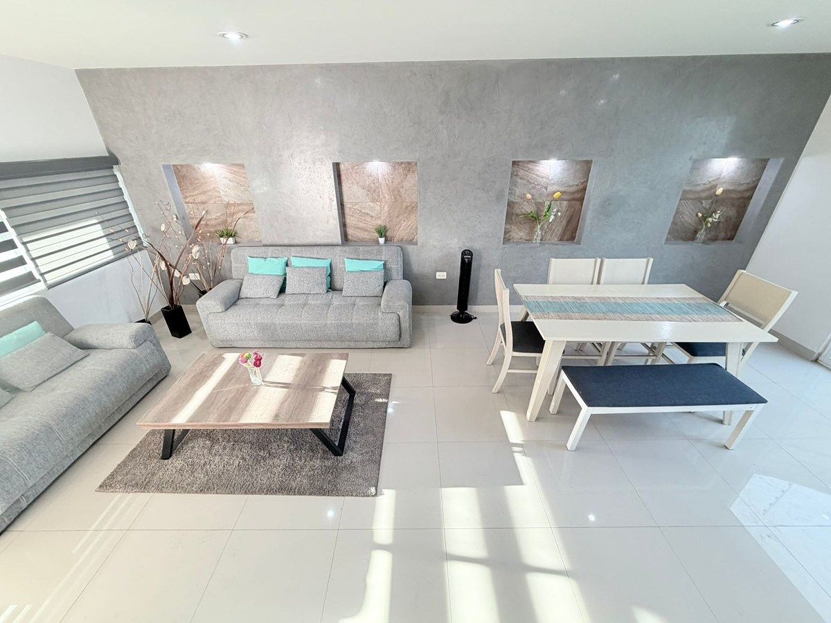 CASA AMUEBLADA RANCHO SANTA MÓNICA, foto 1 de 14