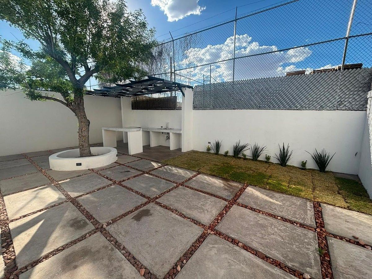 House in Recursos Hidráulicos, Chihuahua, photo 30 of 35