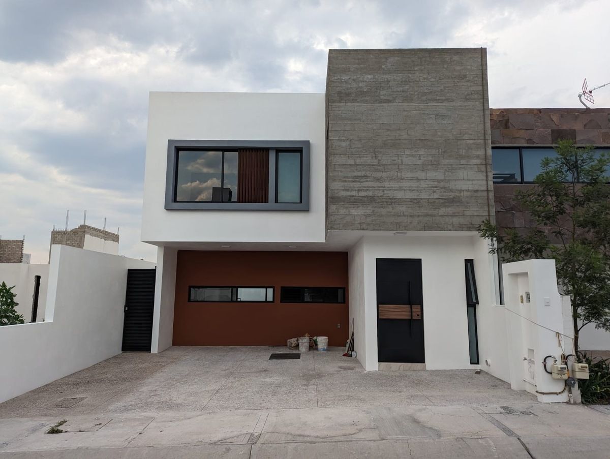 RENTA CASA EN CONDOMINIO ACACIA, ZIBATA, foto 1 de 20