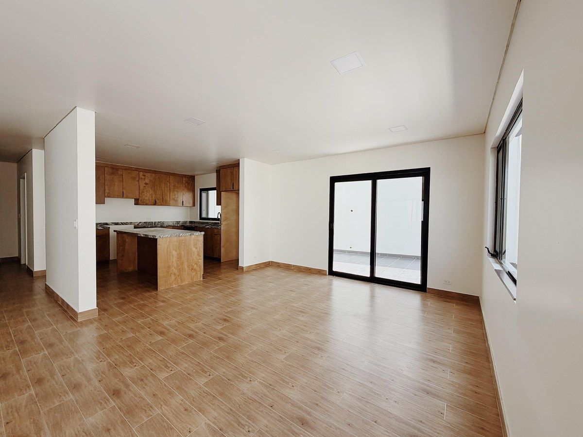 CASA EN RENTA EN CHAPULTEPEC TIJUANA, foto 1 de 25