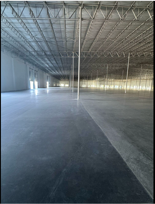 INTERIOR NAVE, foto 2 de 4